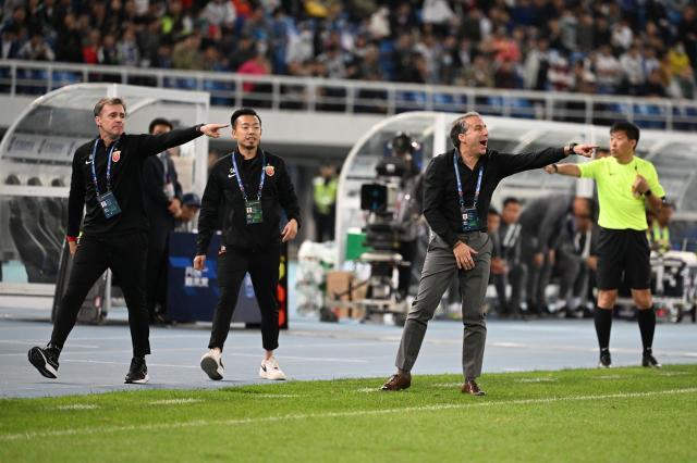 8868体育官方网站-海港登顶哈维尔妙用轮换制：我需要帮助球队的替补