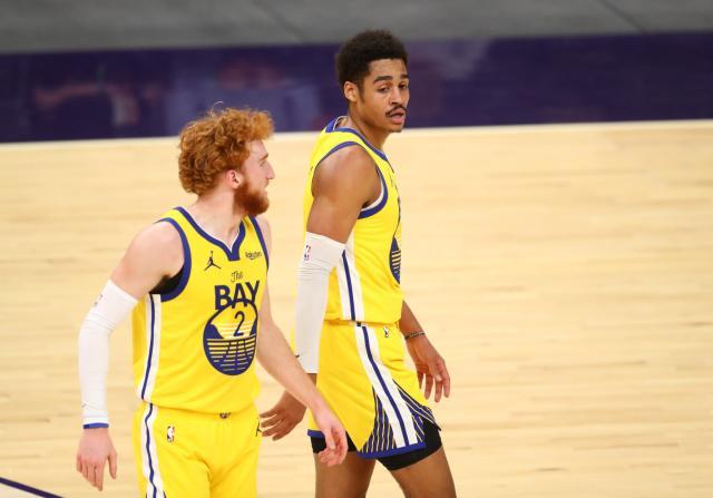 8868体育APP-年轻三人组稳步成长 勇士Z世代逐渐站到舞台中央