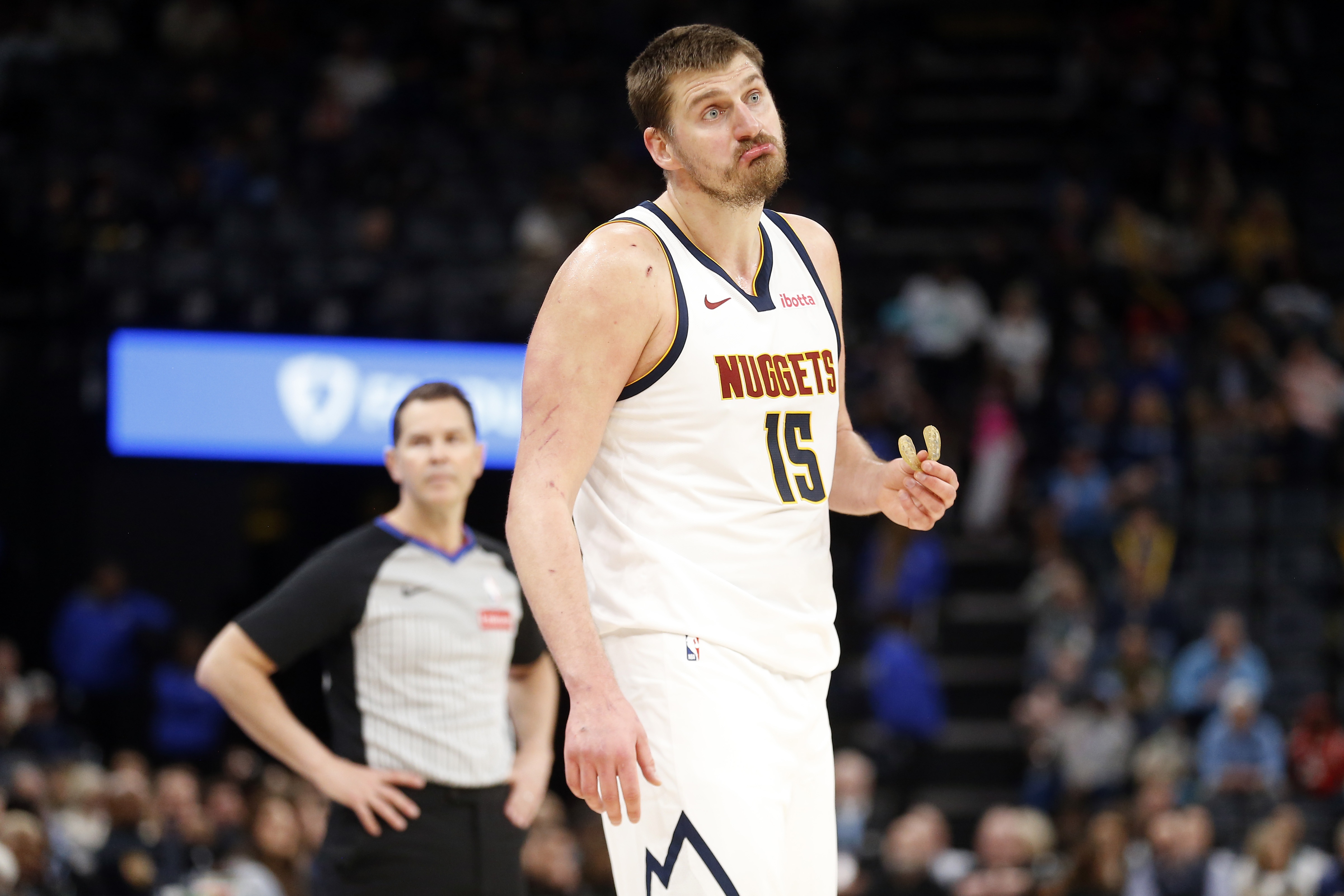 8868体育-麦迪：约基奇毫不在意自己砍下20+20+20 赛后只关心自己的马